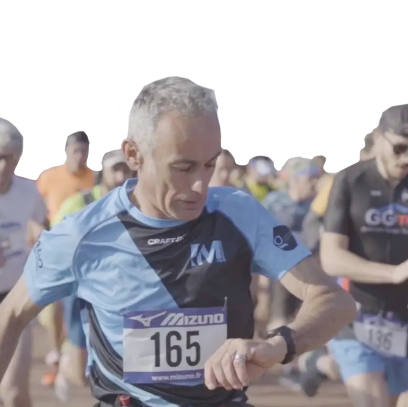Reportage vidéo : Retour sur la course à pied de Guilherand-Granges Image d'une course à pied filmée par une équipe audiovisuelle pour un reportage vidéo.